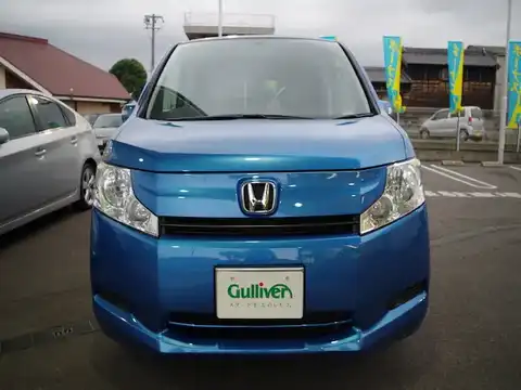 カタログ画像：ステップワゴン （STEPWAGON） Ｇ 2011年8月 DBA-RK1 2000cc アオゾラブルー・メタリック 燃費13.4km / l フロント