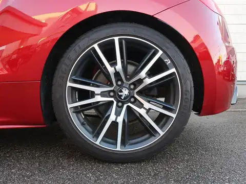 カタログ画像：ＲＣＺ （RCZ） Ｒ ファイナルバージョン 2015年9月 ABA-T7R5F08 1600cc モロカン・レッド 燃費13.7km / l タイヤ