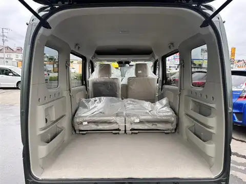 カタログ画像：エブリイワゴン （EVERY WAGON） ＰＺターボスペシャル 標準ルーフ 2024年2月 3BA-DA17W 660cc ブルーイッシュブラックパール３ 燃費15.1km / l 内装