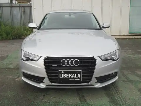 カタログ画像：Ａ５スポーツバック （A5 SPORTBACK） ２．０ＴＦＳＩクワトロ 2013年7月 DBA-8TCDNL 2000cc アイスシルバーメタリック 燃費13.6km / l フロント