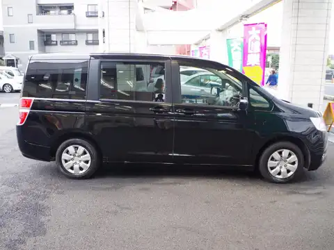 カタログ画像：ステップワゴン （STEPWAGON） Ｇ ＨＤＤナビ スマートスタイルエディション 2011年8月 DBA-RK1 2000cc クリスタルブラック・パール 燃費13.4km / l 外装