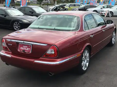 カタログ画像：ＸＪ （XJ） ＸＪ８ ４．２ 2004年4月 GH-J72SA 4200cc ラディアンスレッド 燃費7.5km / l バック