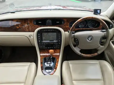 カタログ画像：ＸＪ （XJ） ＸＪ８ ４．２ 2004年4月 GH-J72SA 4200cc ラディアンスレッド 燃費7.5km / l 内装