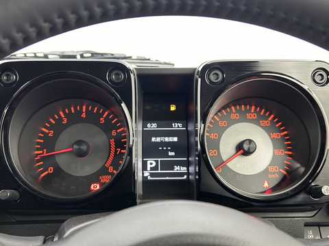 カタログ画像：ジムニー （JIMNY） ＸＧ 2025年11月 3BA-JB64W 660cc 燃費14.3km / l メイン