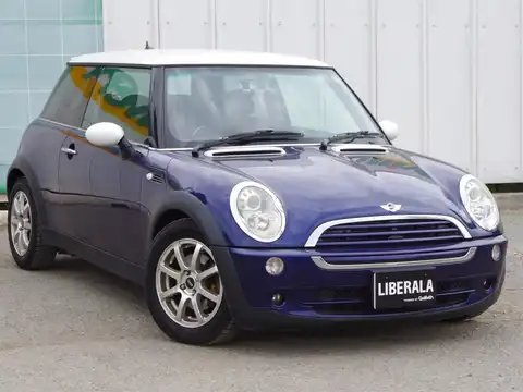 カタログ画像：ＭＩＮＩ （MINI） クーパー 2005年9月 GH-RA16 1600cc ブラック・アイ・パープル（メタリック） 燃費13.4km / l メイン（その他）