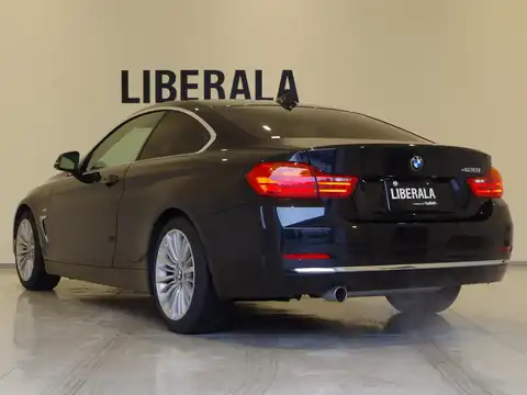 カタログ画像：４シリーズ （4 SERIES） ４２０ｉクーペ ラグジュアリー 2014年4月 DBA-3N20 2000cc 燃費16.4km / l バック