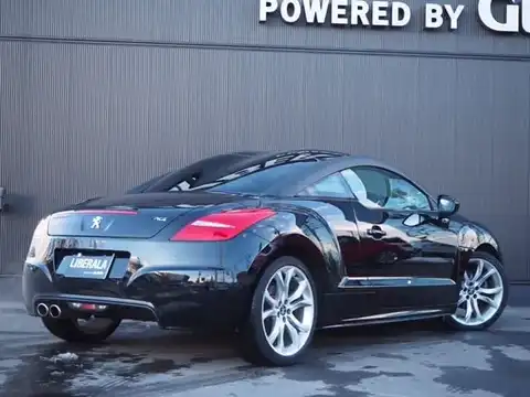 カタログ画像：ＲＣＺ （RCZ） カーボンルーフ・パック 2013年6月 ABA-T7R5F02 1600cc ペルラ・ネラ・ブラック 燃費11.5km / l バック