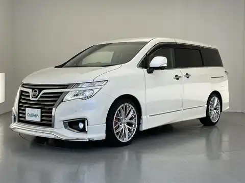 カタログ画像：エルグランド （ELGRAND） ３５０ハイウェイスタープレミアムアーバンクロム 2019年10月 DBA-PE52 3500cc ブリリアントホワイトパール（３Ｐ） 燃費9.4km / l メイン（その他）