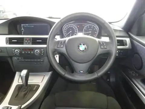 カタログ画像：３シリーズ （3 SERIES） ３２０ｉ Ｍスポーツ プラス 2008年10月 ABA-VA20 2000cc アルピン・ホワイトⅢ（ソリッド・カラー） 燃費12.0km / l 内装