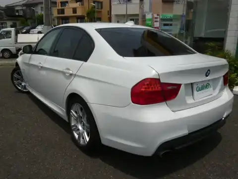 カタログ画像：３シリーズ （3 SERIES） ３２０ｉ Ｍスポーツ プラス 2008年10月 ABA-VA20 2000cc アルピン・ホワイトⅢ（ソリッド・カラー） 燃費12.0km / l バック