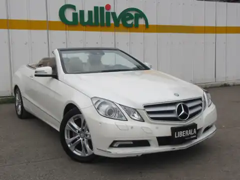 カタログ画像：Ｅクラス （E-CLASS） Ｅ３５０ カブリオレ 2010年4月 DBA-207456 3500cc カルサイトホワイト（Ｓ） 燃費9.1km / l フロント