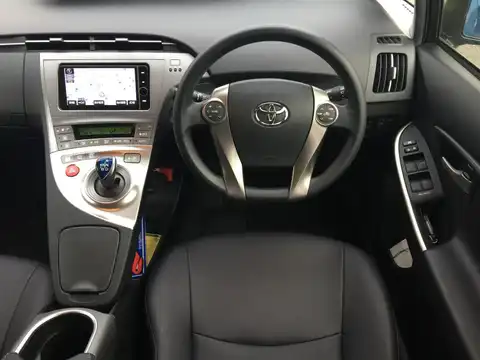 カタログ画像：プリウス （PRIUS） Ｓツーリングセレクション・マイコーデ 2012年10月 DAA-ZVW30 1800cc ブルーメタリック 燃費30.4km / l 内装