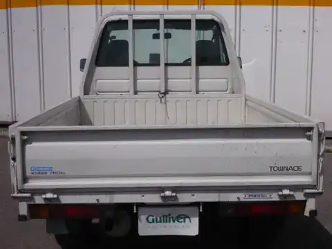 カタログ画像：タウンエーストラック （TOWNACE TRUCK） ＤＸ 1999年6月 GC-KM70 1800cc ホワイト 燃費11.0km / l バック