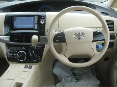 カタログ画像：エスティマハイブリッド （ESTIMA HYBRID） Ｘ サイドリフトアップシート装着車 2014年4月 DAA-AHR20W 2400cc シルバーメタリック 燃費17.0km / l 内装