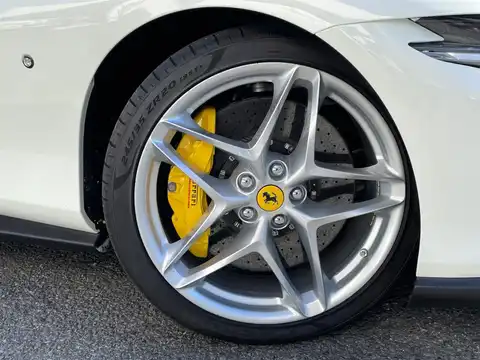 カタログ画像：ローマ （ROMA） ベースグレード 2021年2月 7BA-F164BAA 3900cc タイヤ