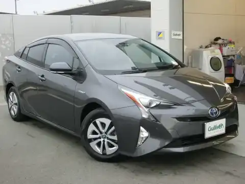 カタログ画像：プリウス （PRIUS） Ａ 2015年12月 DAA-ZVW55 1800cc グレーメタリック 燃費34.0km / l メイン（その他）