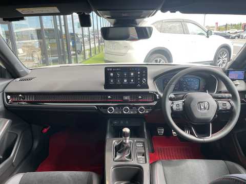 カタログ画像：シビック （CIVIC） タイプＲ レーシングブラックパッケージ 2025年9月 6BA-FL5 2000cc チャンピオンシップホワイト 燃費12.5km / l フロント