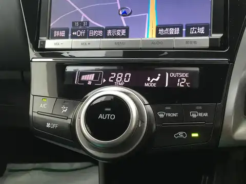 カタログ画像：プリウスα （PRIUS ALPHA） Ｇツーリングセレクション 2014年11月 DAA-ZVW40W 1800cc アティチュードブラックマイカ 燃費26.2km / l 内装