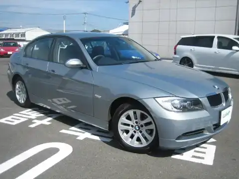 カタログ画像：３シリーズ （3 SERIES） ３２０ｉ 2008年5月 ABA-VA20 2000cc チタン・シルバー（メタリック・カラー）orアークティック（メタリック・カラー） 燃費12.8km / l メイン（その他）