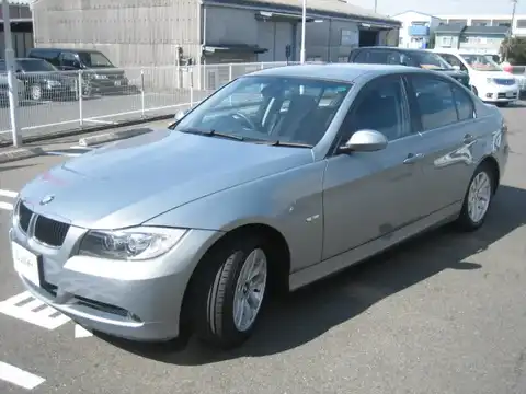 カタログ画像：３シリーズ （3 SERIES） ３２０ｉ 2008年5月 ABA-VA20 2000cc チタン・シルバー（メタリック・カラー）orアークティック（メタリック・カラー） 燃費12.8km / l フロント