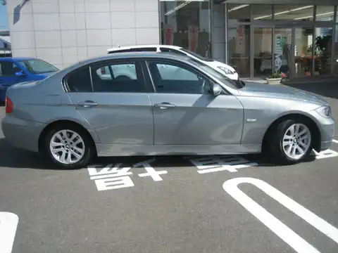 カタログ画像：３シリーズ （3 SERIES） ３２０ｉ 2008年5月 ABA-VA20 2000cc チタン・シルバー（メタリック・カラー）orアークティック（メタリック・カラー） 燃費12.8km / l 外装