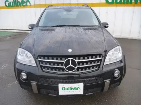 カタログ画像：Ｍクラス （M-CLASS） ＭＬ６３ ＡＭＧ 2007年12月 CBA-164177 6300cc オブシディアンブラック（Ｍ） 燃費5.3km / l フロント