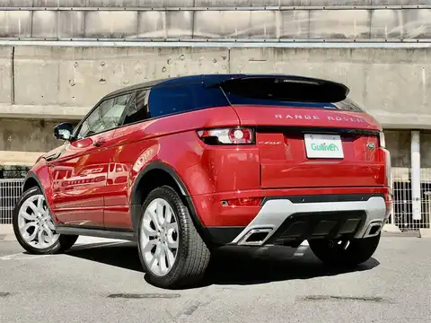 カタログ画像：レンジローバーイヴォーククーペ （RANGE ROVER EVOQUE COUPE） ダイナミック 2015年4月 CBA-LV2A 2000cc フィレンツェ・レッド 燃費10.7km / l バック