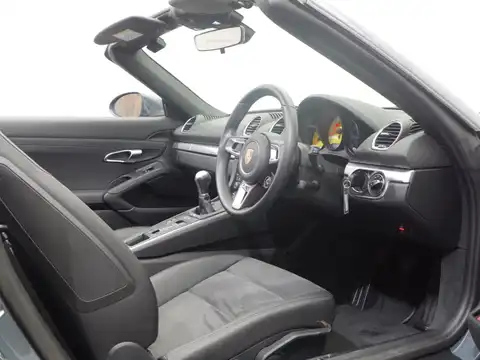 カタログ画像：７１８ボクスター （718 BOXSTER） ７１８ボクスター 2016年6月 ABA-982H1 2000cc アゲートグレーメタリックorグラファイトブルーメタリック 内装