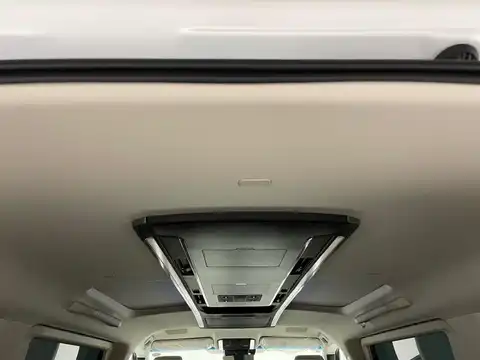 カタログ画像：ＬＭ （LM） ＬＭ５００ｈ バージョンＬ 2025年8月 5AA-TAWH15W 2400cc ソニッククォーツ 燃費13.8km / l 内装