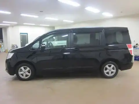 カタログ画像：ステップワゴン （STEPWAGON） Ｇ 2011年8月 DBA-RK1 2000cc クリスタルブラック・パール 燃費13.4km / l 外装