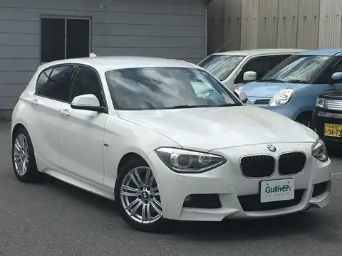 カタログ画像：１シリーズ （1 SERIES） １２０ｉ Ｍスポーツ 2014年8月 DBA-1A16 1600cc ミネラル・ホワイト（メタリック・カラー） 燃費16.6km / l メイン（その他）