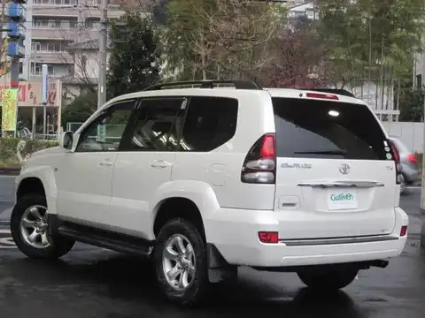 カタログ画像：ランドクルーザープラド （LAND CRUISER PRADO） ＴＺ Ｇセレクション 2004年8月 TA-VZJ121W 3400cc ホワイトパールクリスタルシャイン 燃費8.1km / l バック