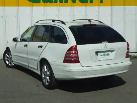 カタログ画像：Ｃクラスステーションワゴン （C-CLASS STATIONWAGON） Ｃ１８０コンプレッサー ステーションワゴン 2004年6月 GH-203246 1800cc アラバスターホワイト 燃費10.4km / l バック