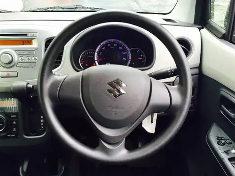 スズキ,ワゴンＲ,ＦＸ（レーダーブレーキサポート セットオプション装着車）,2014年8月