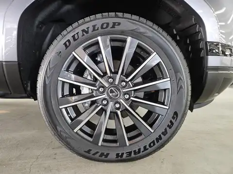 カタログ画像：ＧＸ （GX） ＧＸ５５０ バージョンＬ 2025年4月 3BA-VJA252W 3500cc マーキュリーグレーマイカorチタニウムカーバイドグレー 燃費8.1km / l タイヤ