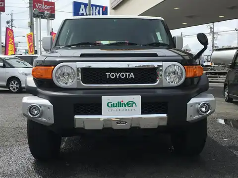 カタログ画像：ＦＪクルーザー （FJ CRUISER） オフロードパッケージ 2010年12月 CBA-GSJ15W 4000cc ツートーン ブラック 燃費8.4km / l フロント