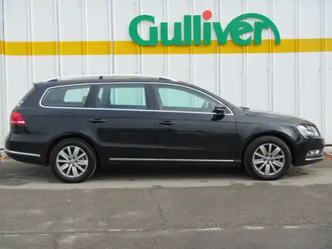 カタログ画像：パサートヴァリアント （PASSAT VARIANT） ナビエディション 2014年1月 DBA-3CCAX 1400cc ディープブラックパールエフェクト 燃費17.6km / l 外装