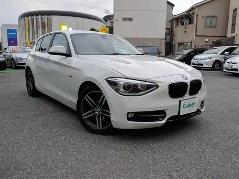 カタログ画像：１シリーズ （1 SERIES） １２０ｉ スポーツ 2014年8月 DBA-1A16 1600cc ミネラル・ホワイト（メタリック・カラー） 燃費16.6km / l メイン（その他）