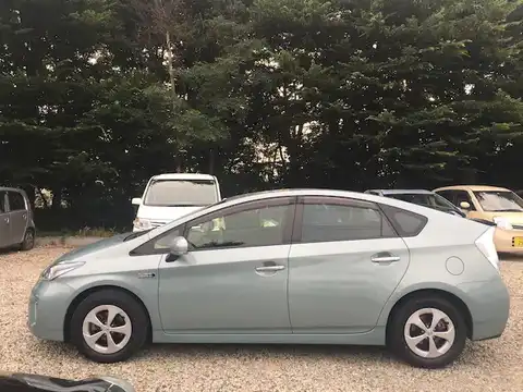 カタログ画像：プリウスＰＨＶ （PRIUS PHV） Ｇ 2012年11月 DLA-ZVW35 1800cc フロスティーグリーンマイカ 燃費31.6km / l 外装