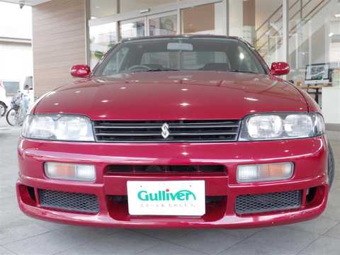 カタログ画像：スカイライン （SKYLINE） ＧＴＳアーバンランナー Ｓパッケージ 1994年1月 E-HR33 2000cc スーパークリアレッド（ＰＭ）（カラークリアコーティング／スーパーファインコーティング） 燃費11.8km / l フロント