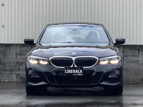 カタログ画像：３シリーズ （3 SERIES） ３２０ｄ ｘＤｒｉｖｅ Ｍスポーツ 2020年3月 3DA-5V20 2000cc ブラック・サファイア（メタリックカラー） 燃費15.3km / l フロント