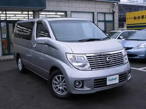 カタログ画像：エルグランド （ELGRAND） ＸＬ 2004年8月 CBA-NE51 3500cc ダイヤモンドシルバー（Ｍ）orスパークリングシルバー（Ｍ） 燃費8.0km / l メイン（その他）