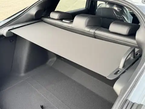 カタログ画像：シビック （CIVIC） タイプＲ レーシングブラックパッケージ 2025年9月 6BA-FL5 2000cc ソニックグレー・パール 燃費12.5km / l 内装