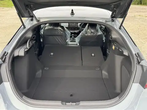 カタログ画像：シビック （CIVIC） タイプＲ レーシングブラックパッケージ 2025年9月 6BA-FL5 2000cc ソニックグレー・パール 燃費12.5km / l 内装