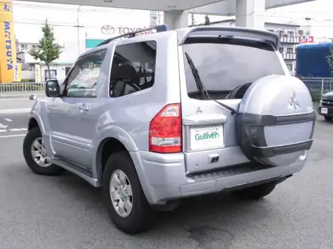 カタログ画像：パジェロ （PAJERO） ショート スーパーエクシード ＭＭＣＳレス仕様 2004年4月 TA-V65W 3500cc シルバーメタリック バック