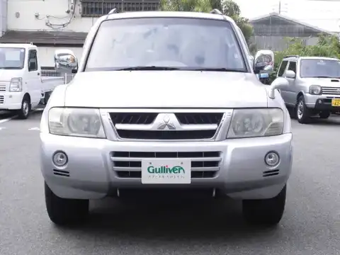 カタログ画像：パジェロ （PAJERO） ショート スーパーエクシード 2002年9月 KH-V68W 3200cc シルバーメタリック フロント