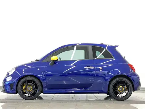 カタログ画像：アバルト５９５ （ABARTH 595） ピスタ 2020年5月 ABA-31214T 1400cc ブル ポディオ 燃費15.6km / l 外装