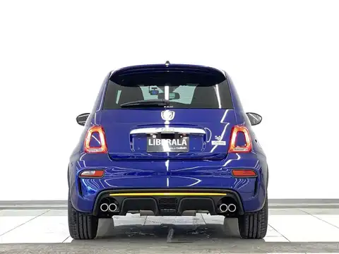 カタログ画像：アバルト５９５ （ABARTH 595） ピスタ 2020年5月 ABA-31214T 1400cc ブル ポディオ 燃費15.6km / l バック