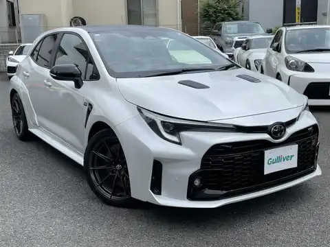 カタログ画像：ＧＲカローラ （GR COROLLA） ＲＺ 2023年8月 4BA-GZEA14H 1600cc スーパーホワイトⅡ 燃費12.4km / l メイン（その他）