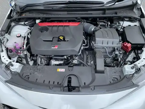 カタログ画像：ＧＲカローラ （GR COROLLA） ＲＺ 2023年8月 4BA-GZEA14H 1600cc プラチナホワイトパールマイカ 燃費12.4km / l セールスポイント